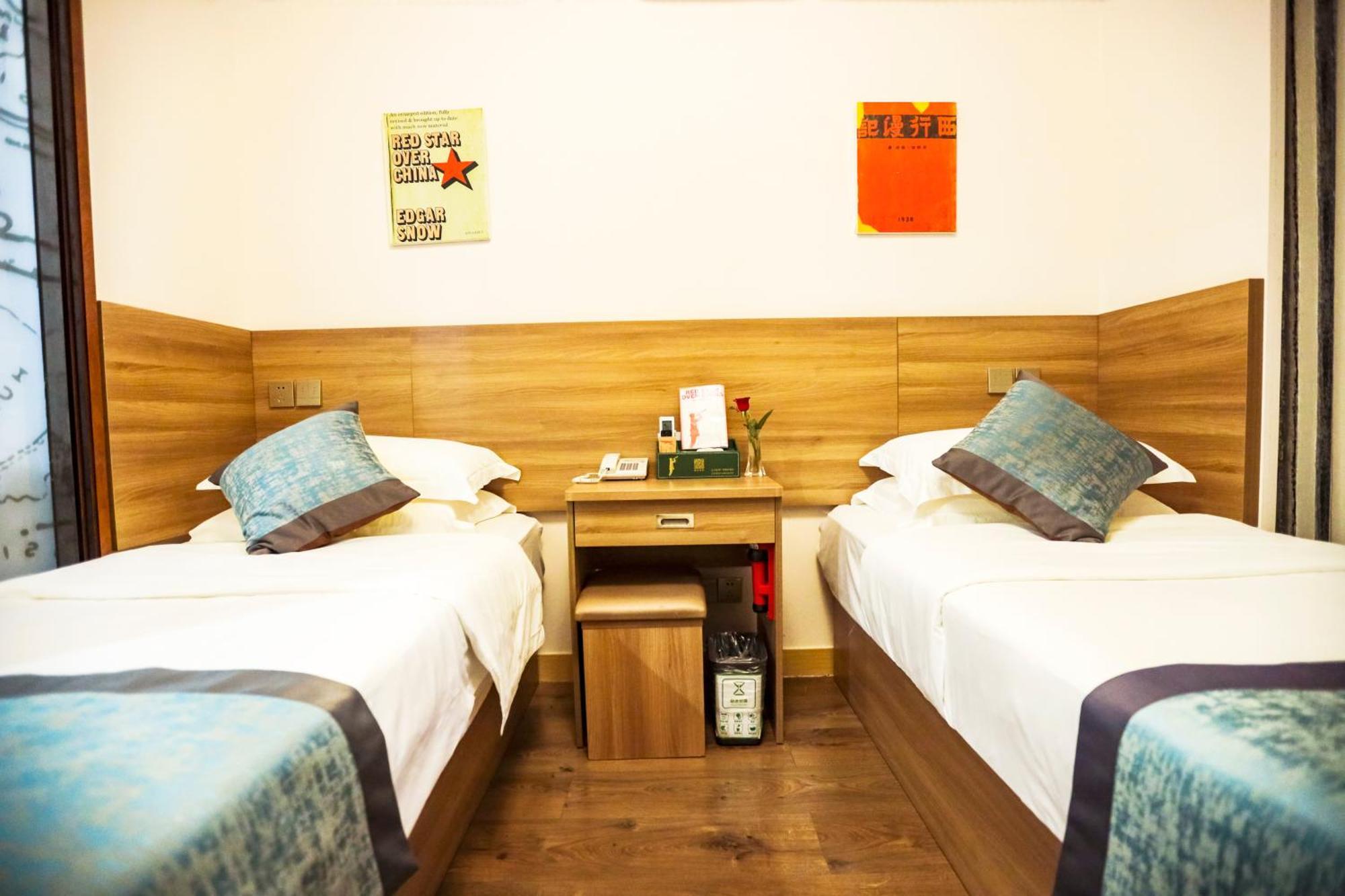Zhong An Hotel Beijing Former Residence Of Journalist Edgar Snow -Free Laundry Service,Free Freshly Ground Coffee,Provide Tourism And Ticketing Service ,English Service ,Near Tian'Anmen Forbidden City,Wangfujing Walking Street Екстер'єр фото