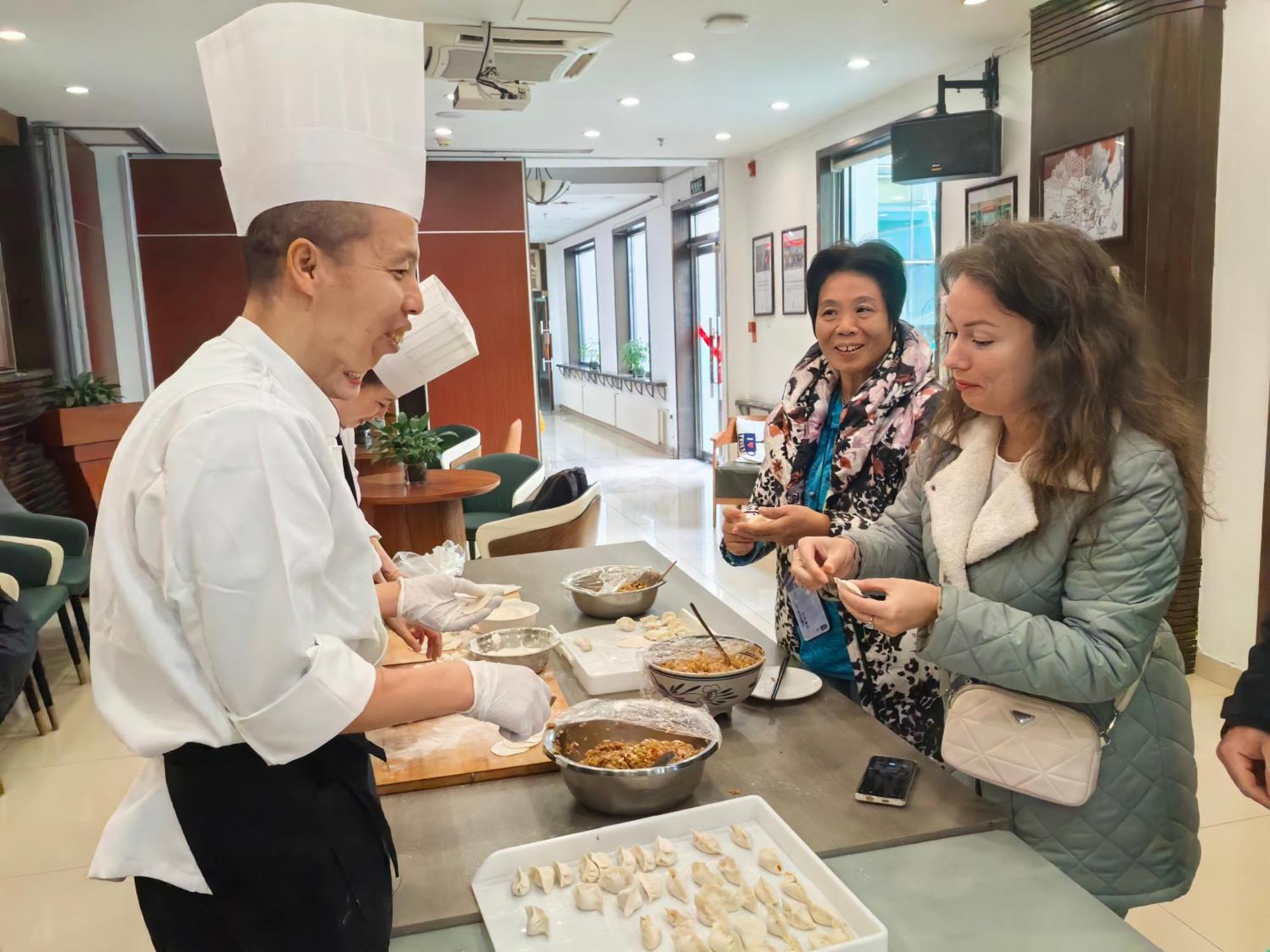 Zhong An Hotel Beijing Former Residence Of Journalist Edgar Snow -Free Laundry Service,Free Freshly Ground Coffee,Provide Tourism And Ticketing Service ,English Service ,Near Tian'Anmen Forbidden City,Wangfujing Walking Street Екстер'єр фото