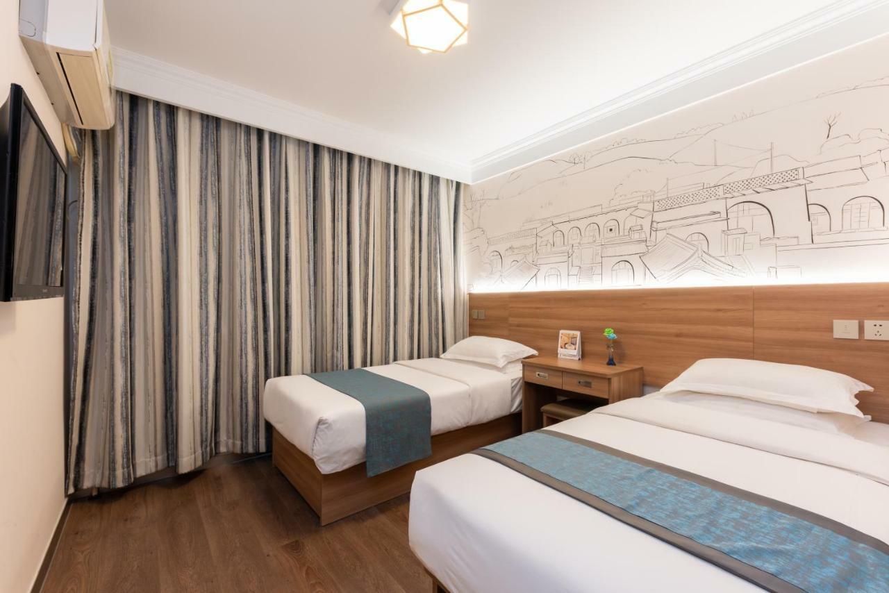 Zhong An Hotel Beijing Former Residence Of Journalist Edgar Snow -Free Laundry Service,Free Freshly Ground Coffee,Provide Tourism And Ticketing Service ,English Service ,Near Tian'Anmen Forbidden City,Wangfujing Walking Street Екстер'єр фото